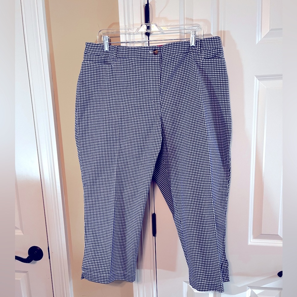 Talbots Perfect Skimmer Capri Pants in Gingham fabric